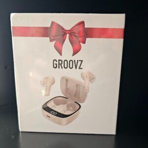 Groovz True Wireless Earbuds with Charging Case - NWOT - Ivory